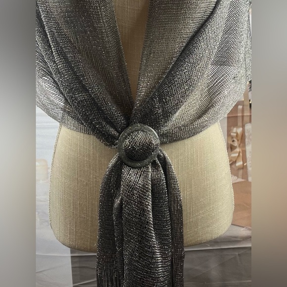 Kunindome Sparkling Metallic Shawls NWOT - Picture 4 of 7